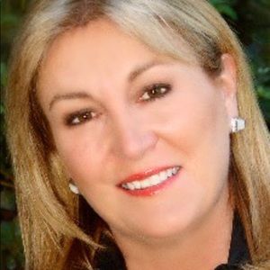 Meet your Posher, Denise